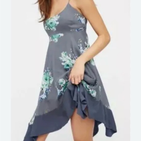 Free People Faded Bloom Gray Handkerchief Hem Dress  Size XS - Picture 4 of 11